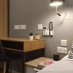 Cosy Albert's Seaside بيت ضيافة 3*