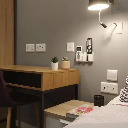 Cosy Albert's Seaside Guest house *