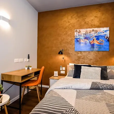 Cosy Albert's Seaside Sliema