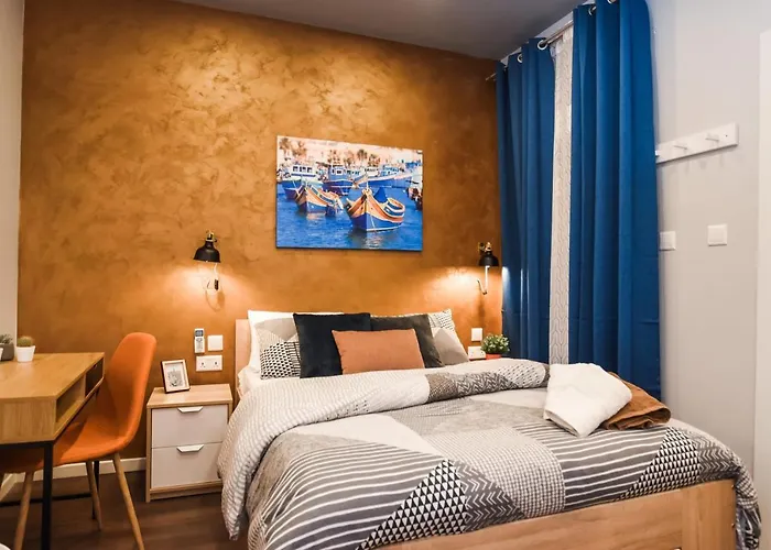 Cosy Albert's Seaside Sliema